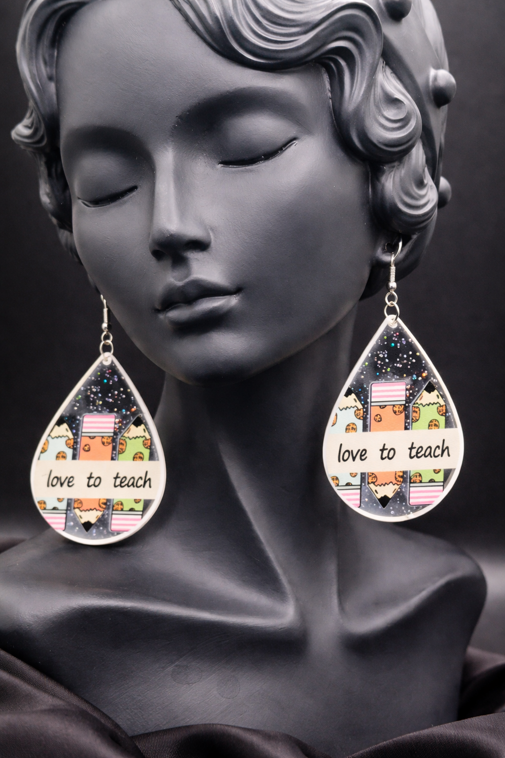 Teacher earrings
Don’t miss out on this cute & meaningful pair