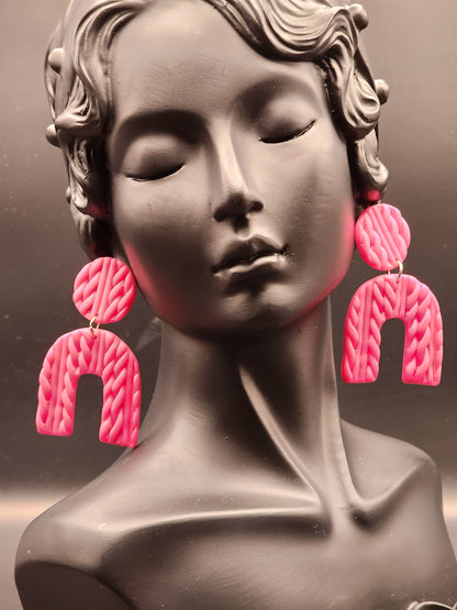 Jewelry isn't just for special days—it's an everyday vibe! ✨ Say goodbye to irritation and hello to style with Pskelegance.co. #EverydayElegance #HypoallergenicJewelry #StyleUpgrade