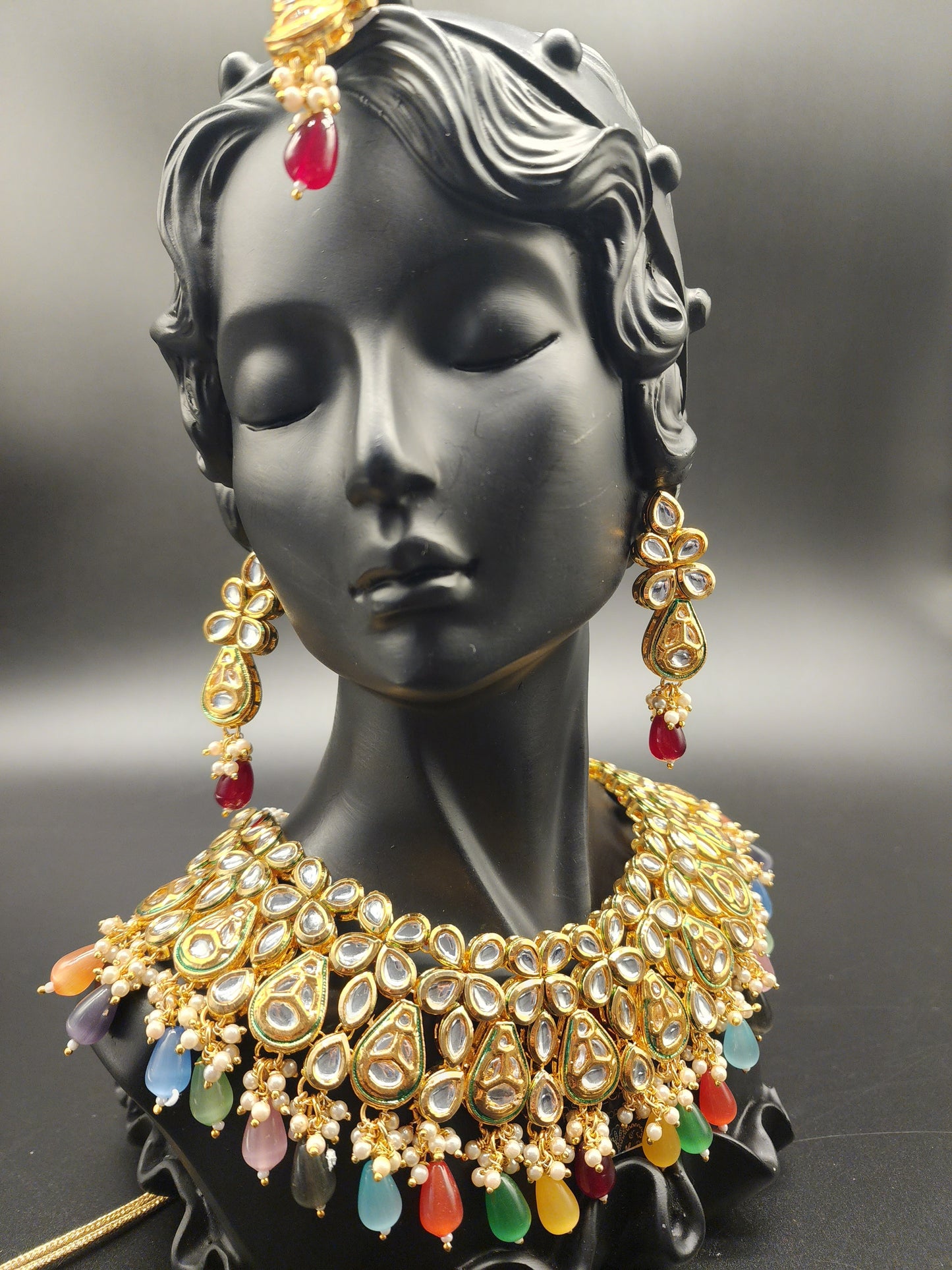 🎉 Season’s Elegance Awaits! 🎉