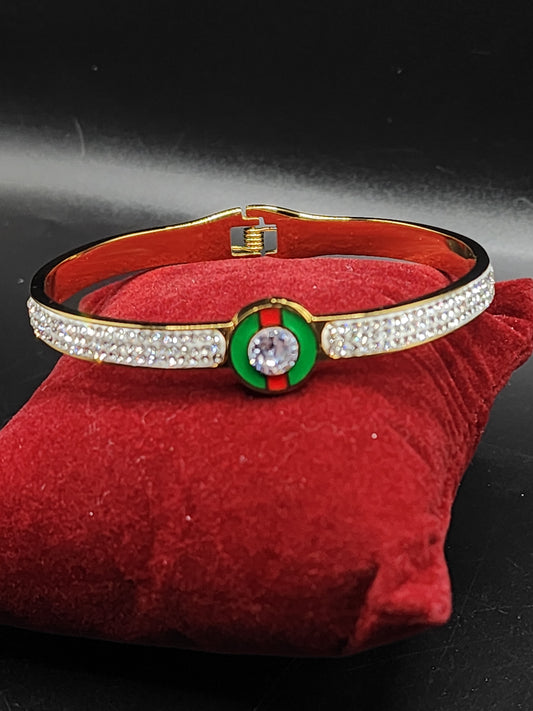 PSK ELEGANCE Emerald Halo Crystal Luxe Bracelet ✨