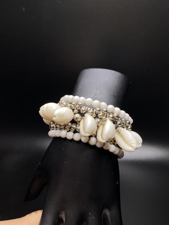 Shells Jhumka Bracelet