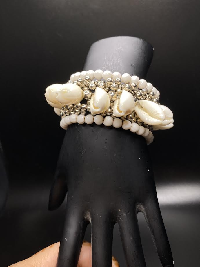 Shells Jhumka Bracelet