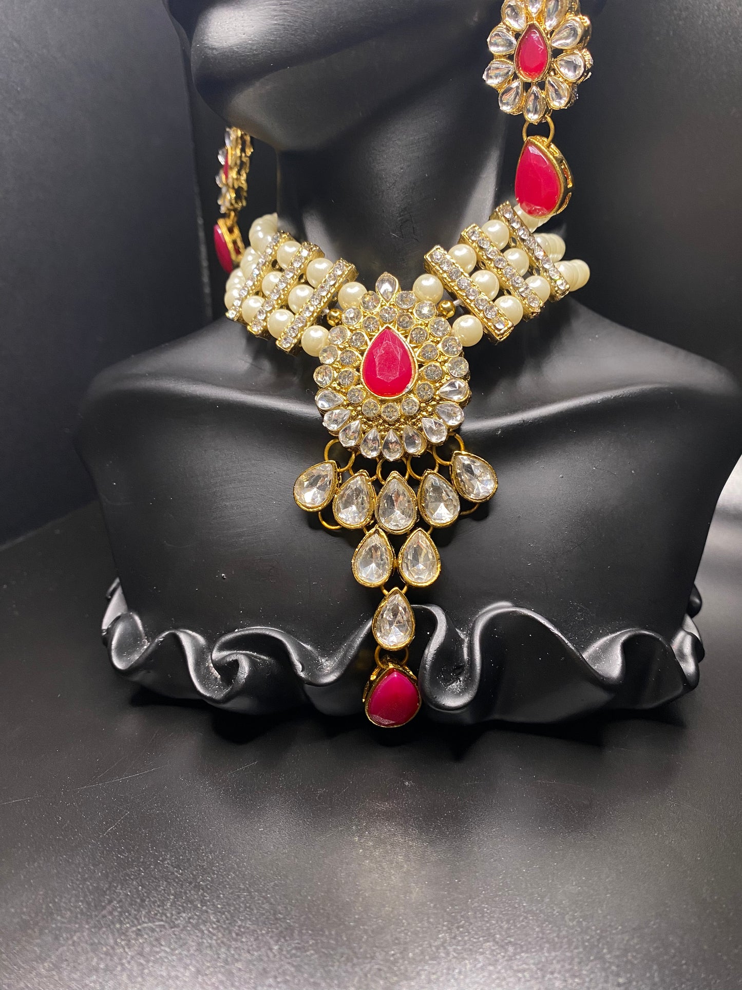 Pop of Red & Pearls Necklace & Earrings Set