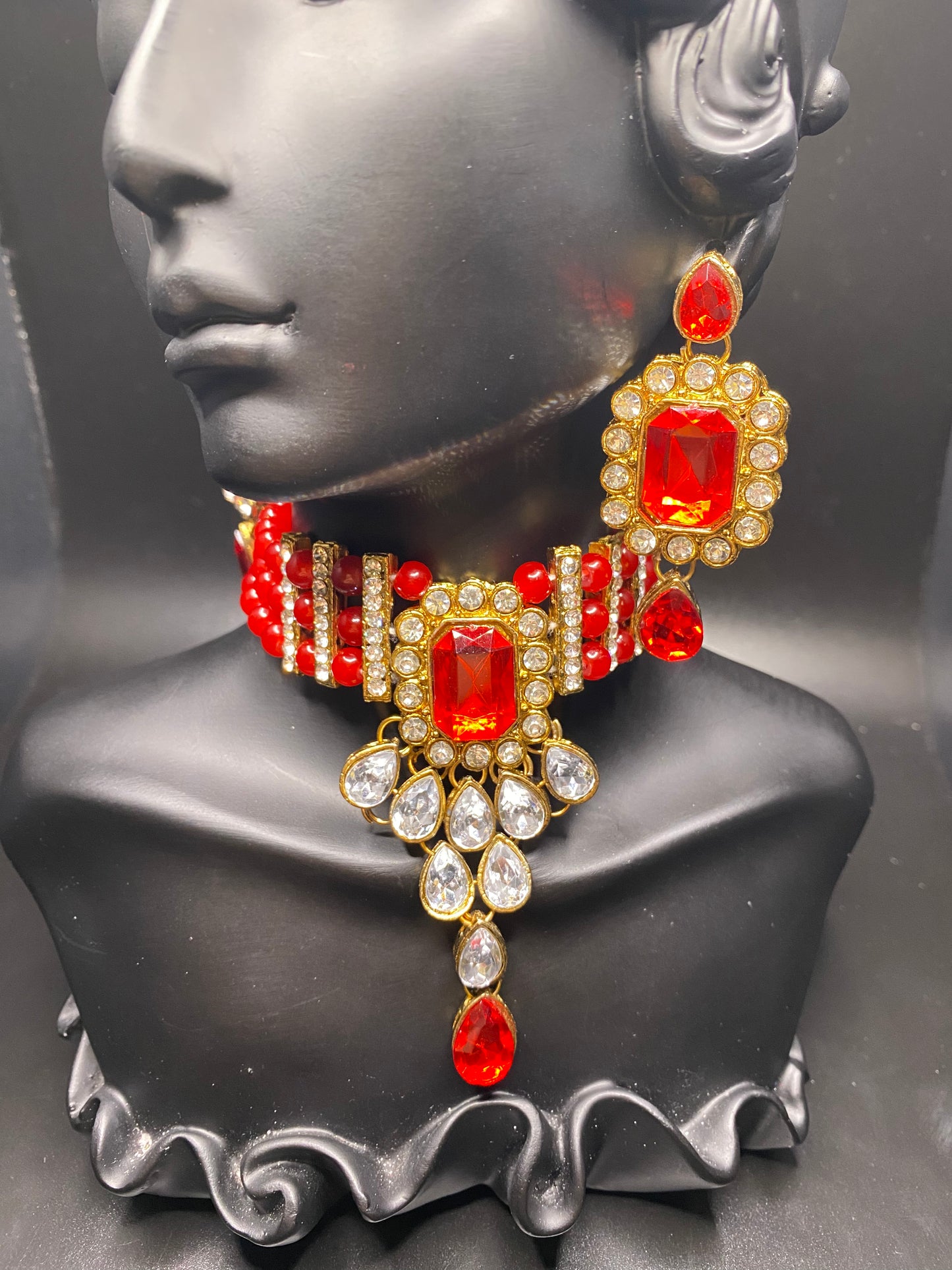 Ruby Reds Necklace & Earrings Set